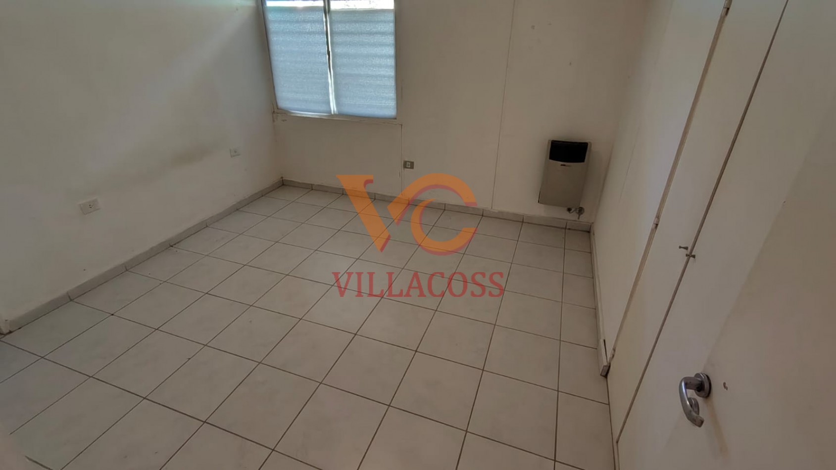 Casa de 4 dormitorios en alquiler - Jardines del Rey, Neuquen