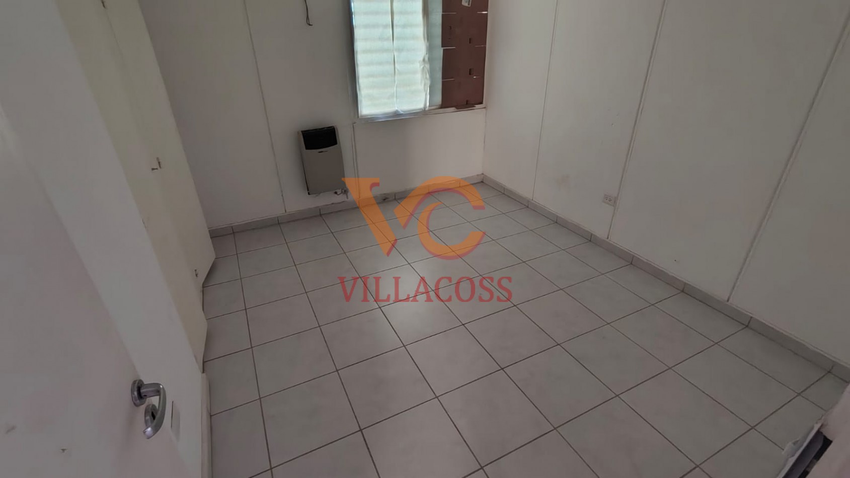 Casa de 4 dormitorios en alquiler - Jardines del Rey, Neuquen