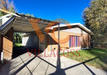 Casa de 4 dormitorios en alquiler - Jardines del Rey, Neuquen
